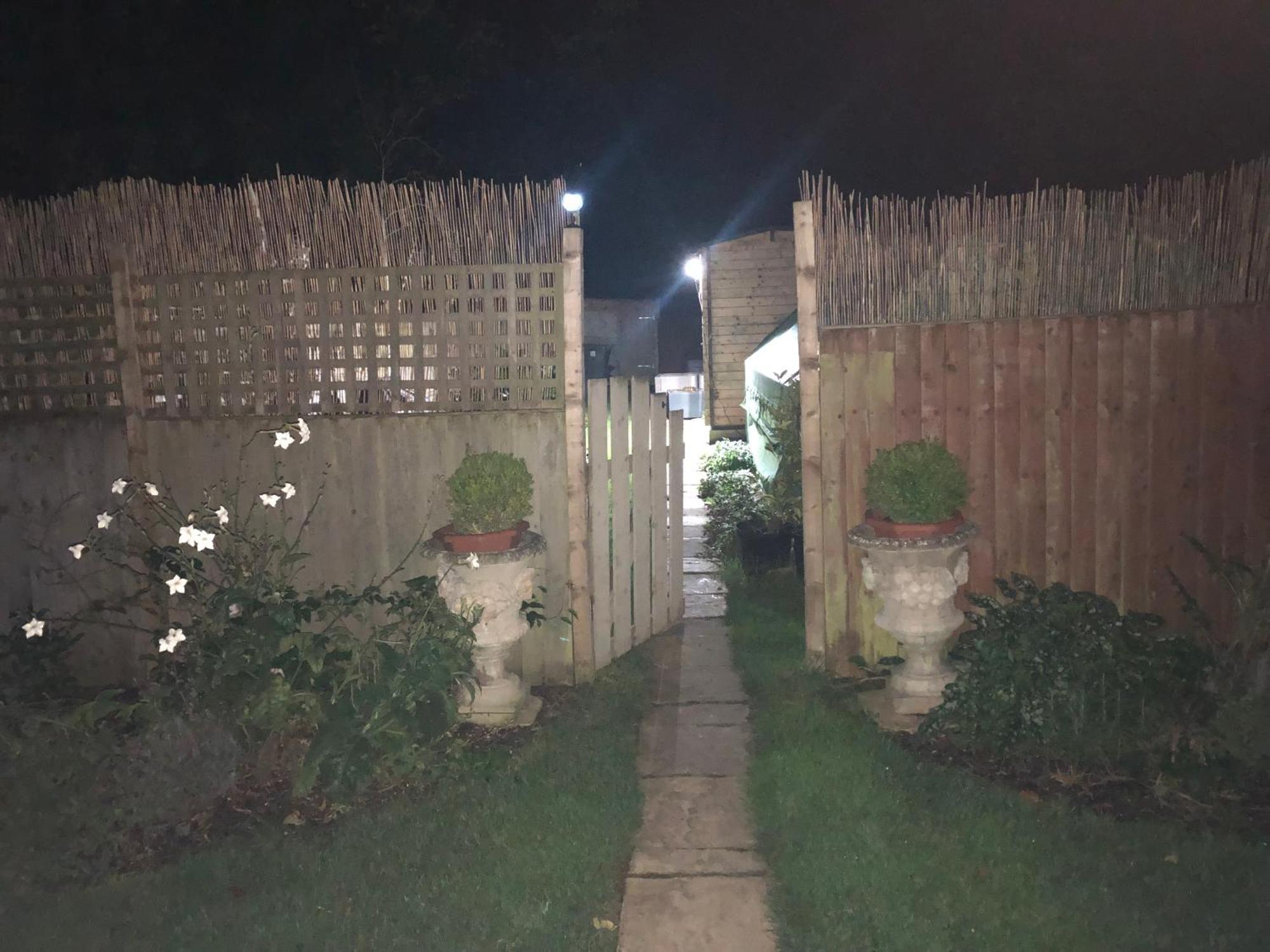 Cosy Garden Log Cabin Σαλισμπέρι Εξωτερικό φωτογραφία