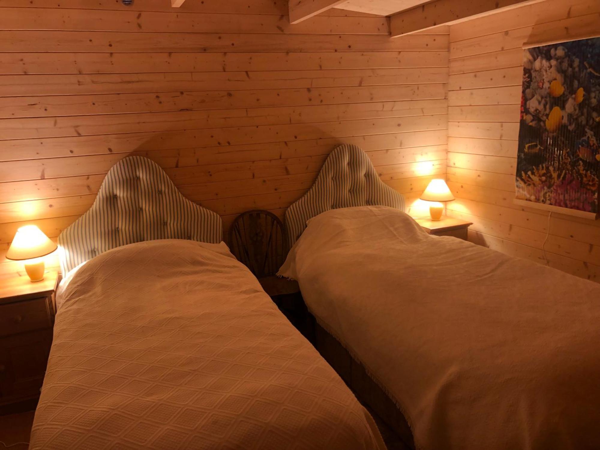 Cosy Garden Log Cabin Σαλισμπέρι Εξωτερικό φωτογραφία